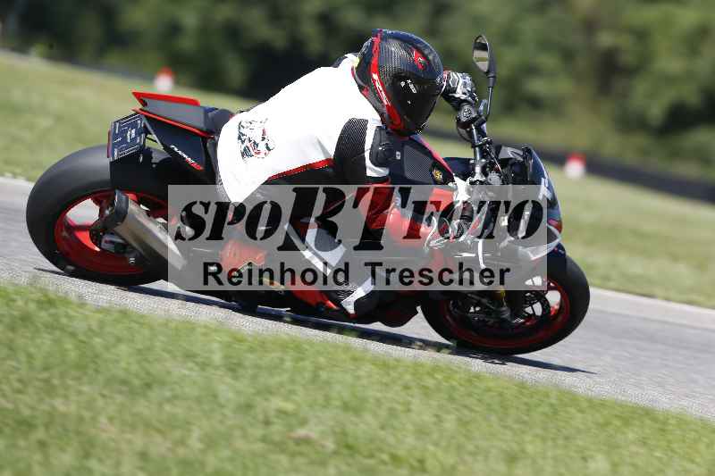 Archiv-2025/42 07.08.2025 Peter Studer Girls Day ADR/Gruppe orange/team